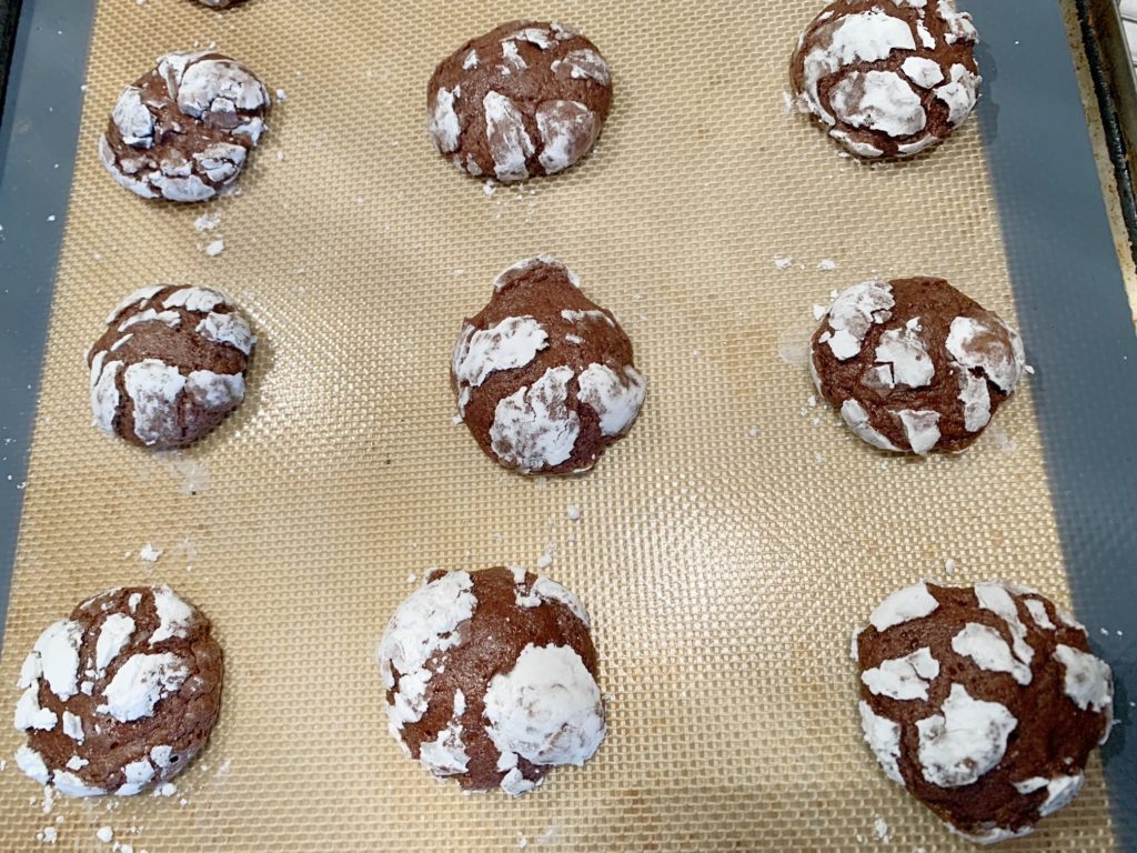 baked cookies on baking sheet