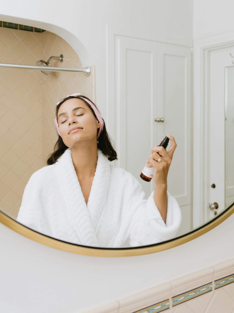 face mist for summer beauty tips refreshing skin and keeping makeup fresh in hot weather
