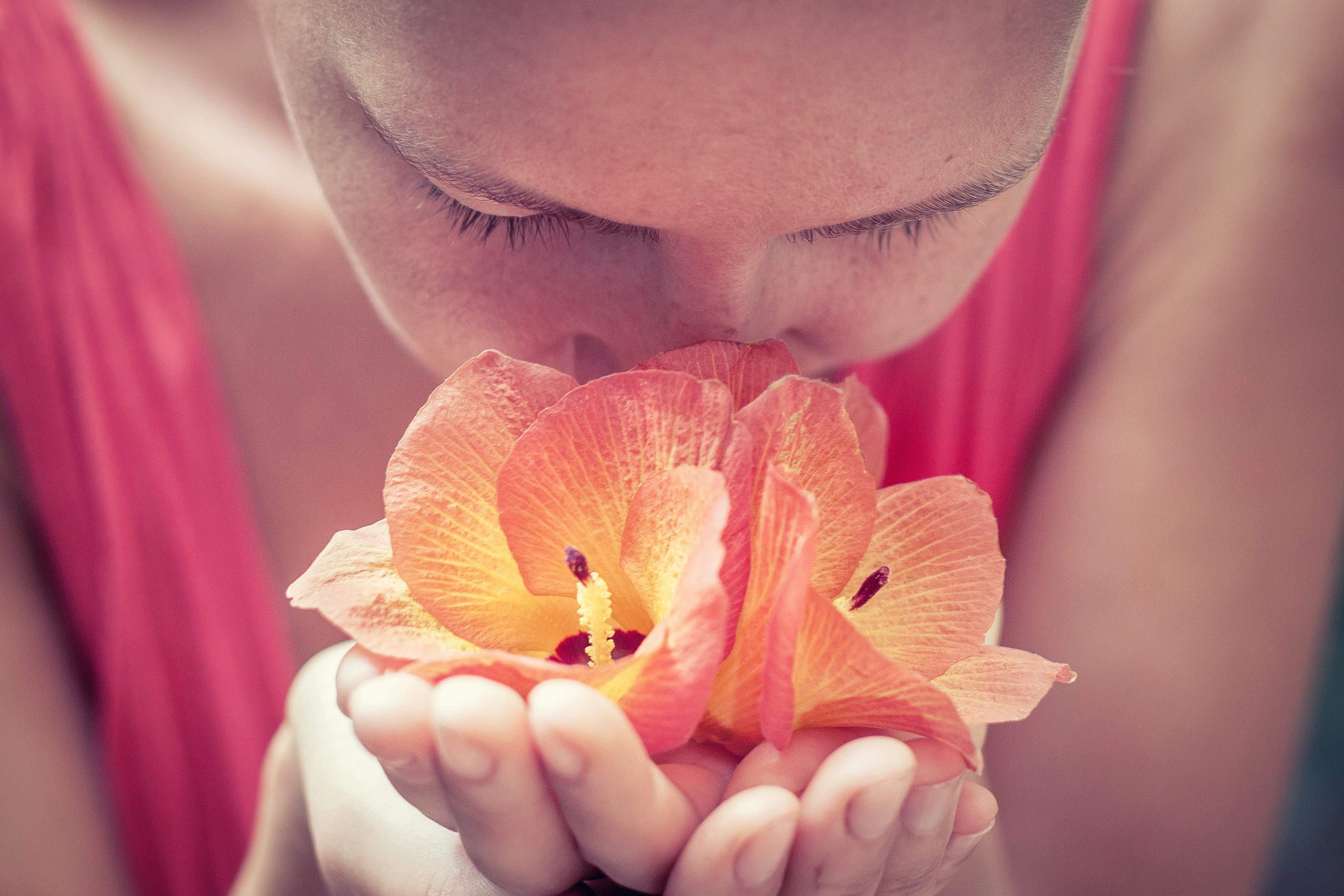 woman smelling flowers/easy jouranling ideas