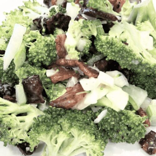 easy broccoli cranberry salad recipe with bacon and creamy dressing